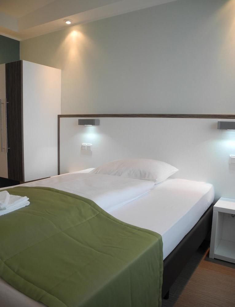 Hotel Sportforum 2*
