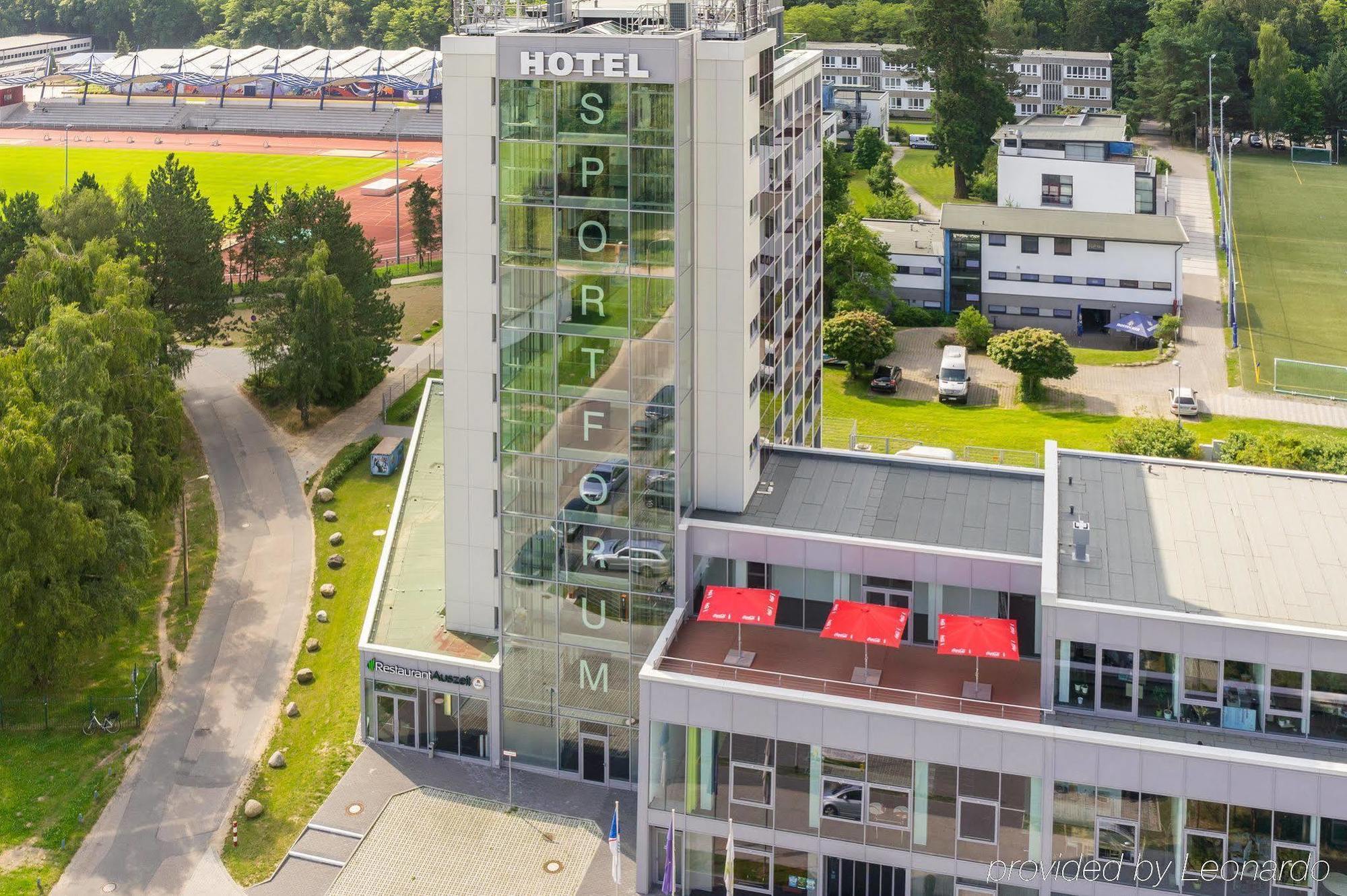 Sportforum Hotel 2*